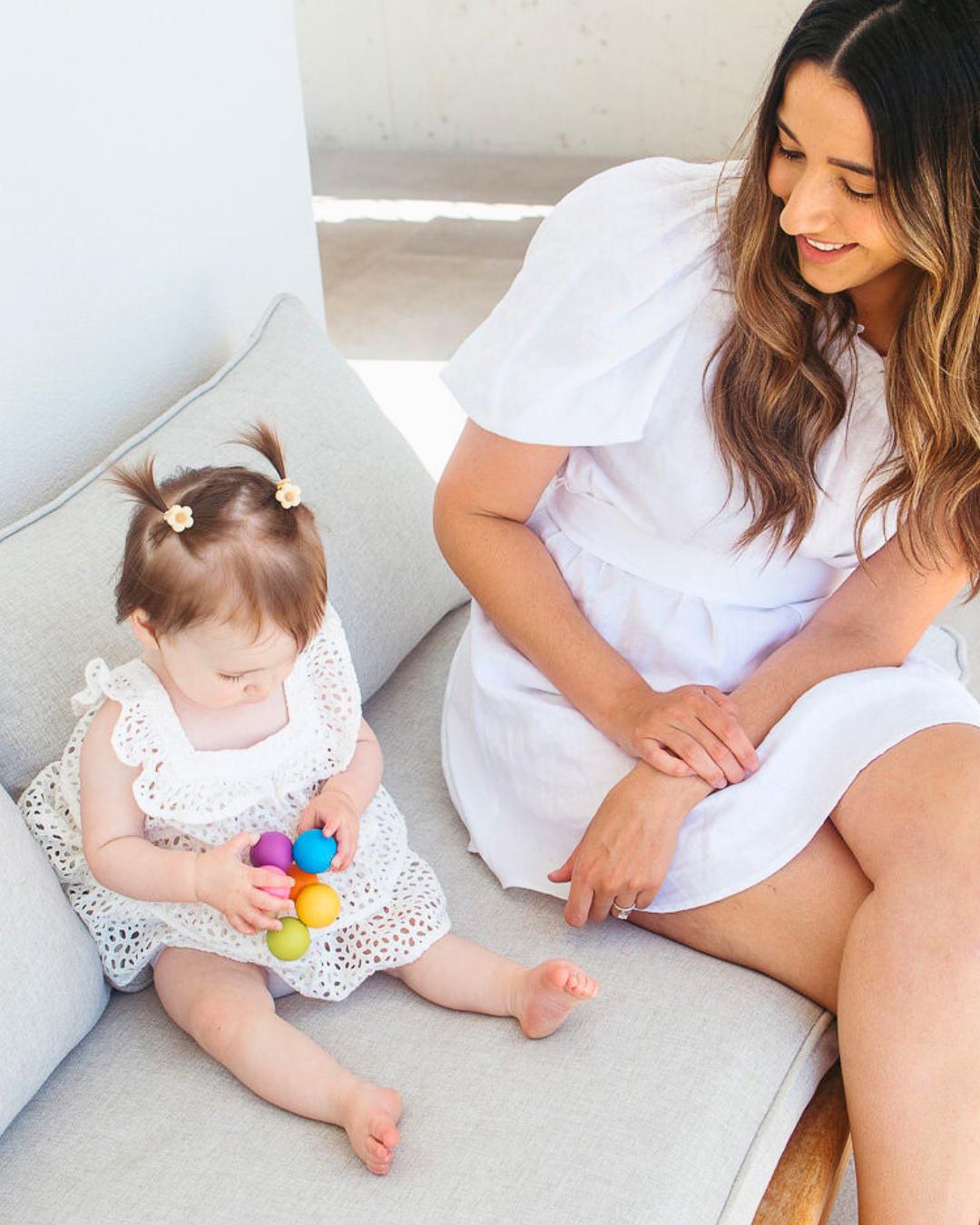 Totli - Grasping Beads