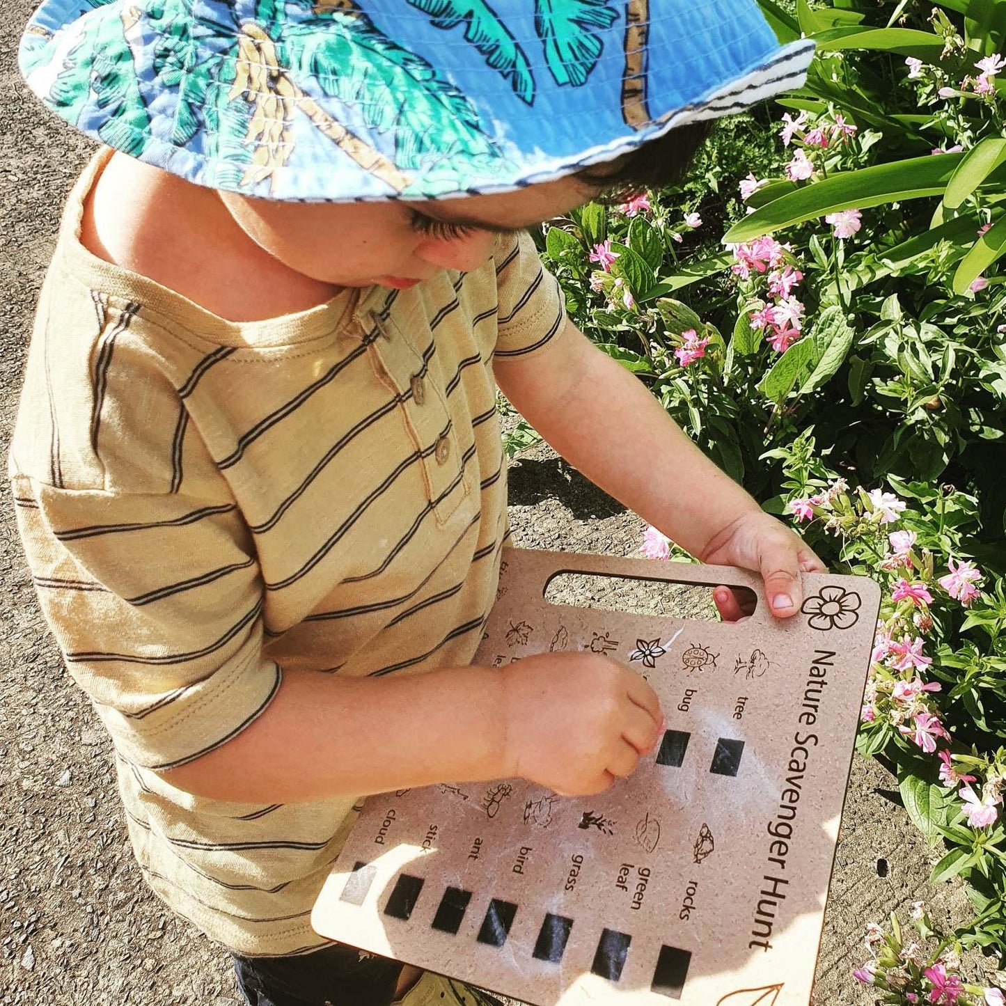 Nature Scavenger Hunt Board - Timber Tots