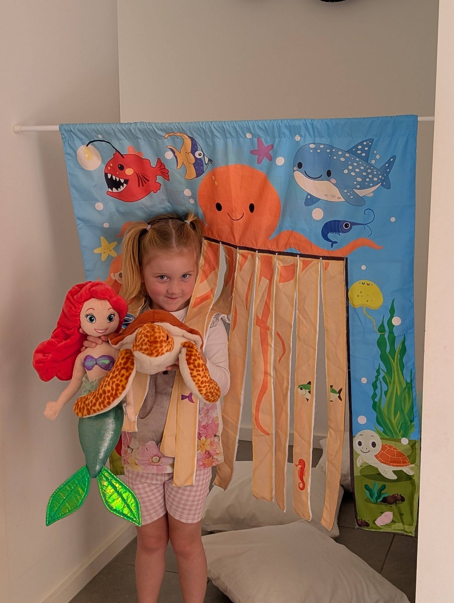 The Cozy Cube - Splash & Wash Adventure Play Panel