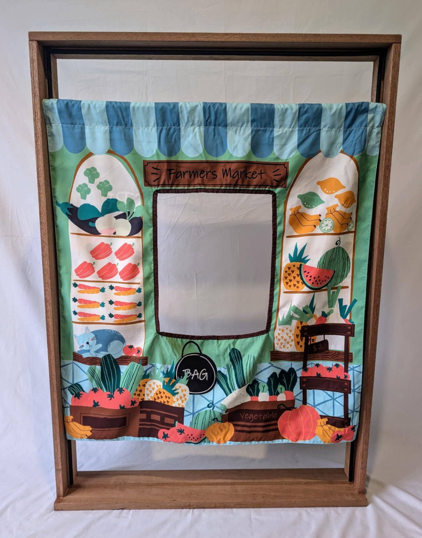 The Cozy Cube - Ice Cream Shop/ Farmers Market Play Panel