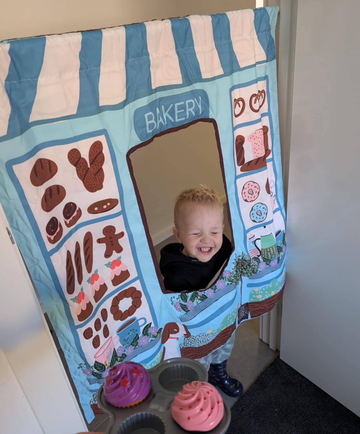 The Cozy Cube - Cafe/ Bakery Play Panel